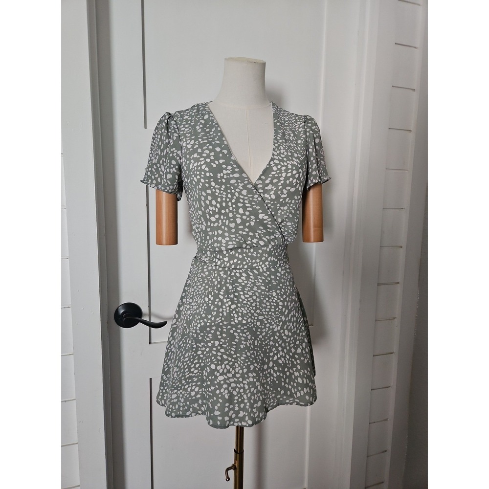 Honey and Rosie Boho Dalmatian Print Green Wrap Dress Junior Size 1